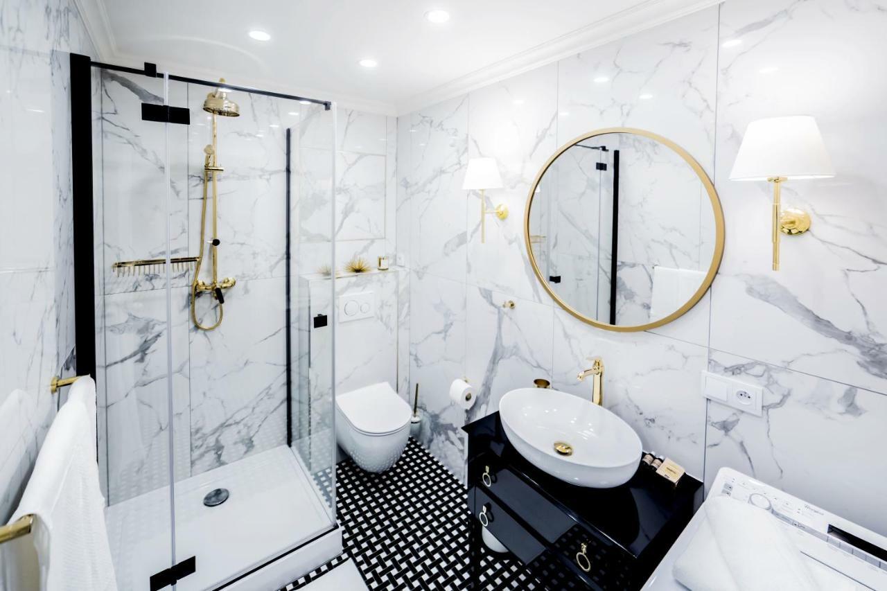 Apartament Golden Place 2 Cracovia Esterno foto